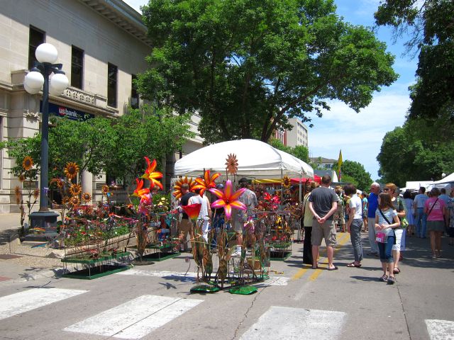 Iowa Arts Festival downtown Iowa City Iowa Arts Festival downtown Iowa City